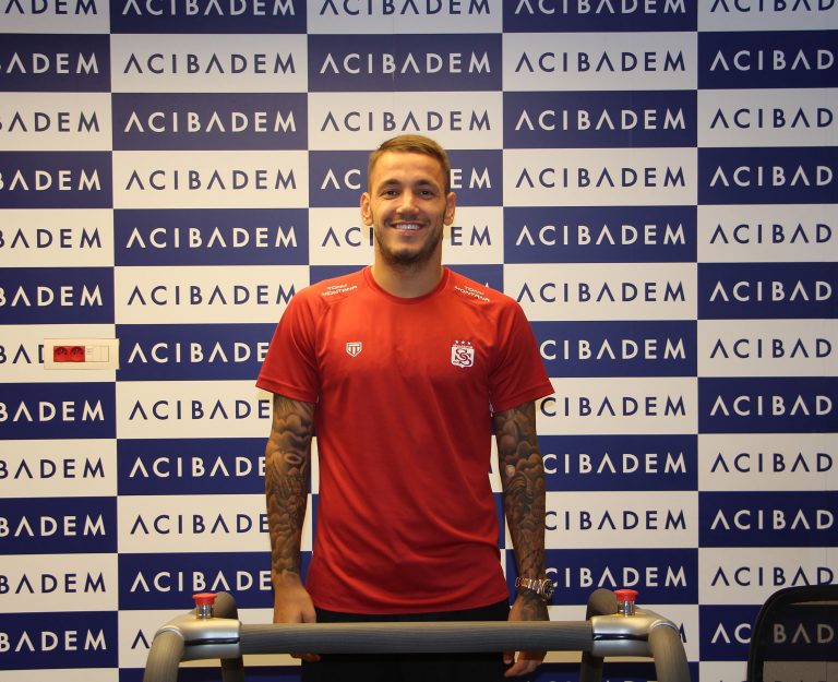 Rey Manaj Sağlık Kontrolünden Geçti Sivasspor Resmi Sitesi